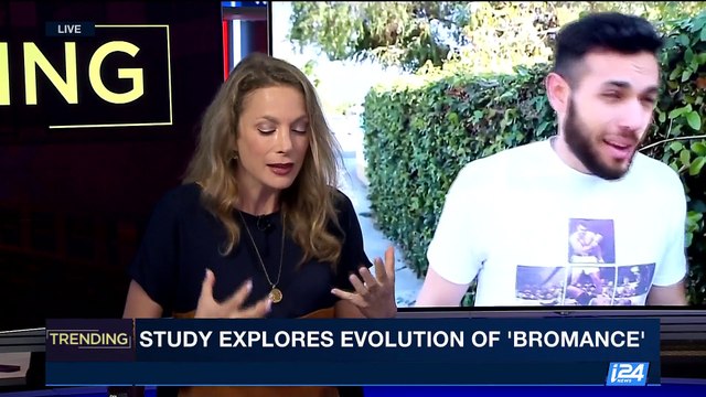 TRENDING | New Obama bio a tale of drugs, sex and politics | Tuesday, May 9th 2017