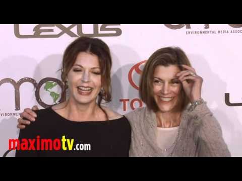 Wendie Malick & Jane Leeves at 2010 EMA Awards Arrivals