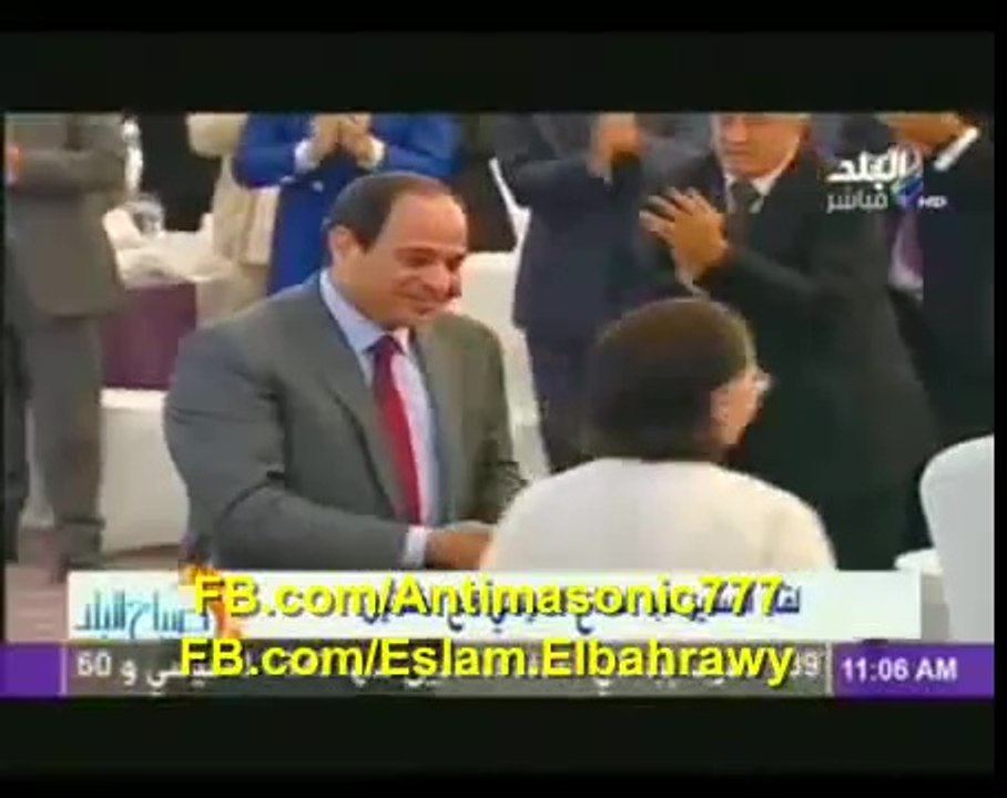 مش هاتصدق - شاهد ماذا فعل السيسي فجأة مع فاتن حمامة اثناء لقاءه بالفنانين - لهذا يعشقه المصريون