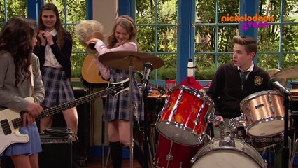 Rock Academy | Summer est jalouse | NICKELODEON 4Teen