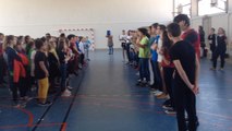 Des élèves d'Alençon chantent l'hymne européen