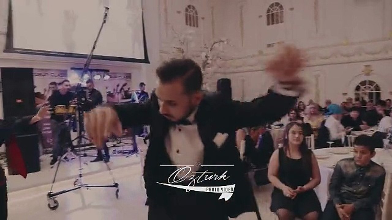 Damattan Beklenmedik Zeybek Performansı