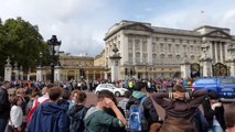 Crowds outside Buckingham Palace for changing of the guard 27 August 2015