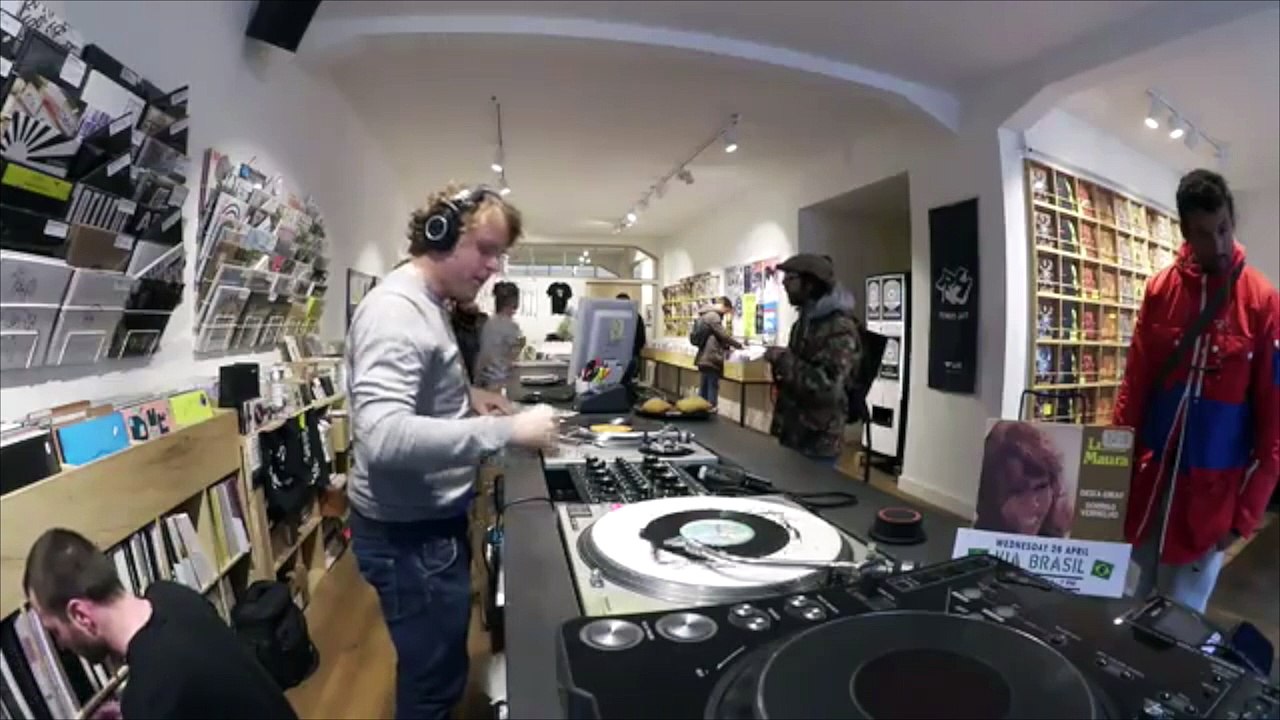 Jorn Konijn for Via Brasil @ Rush Hour Instore