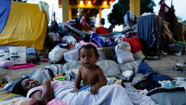 Венесуельські індіанці тікають до Бразилії через кризу на батьківщині