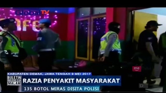 Razia, Polisi Sita 135 Botol Miras di Demak