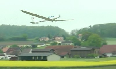 Purwarupa Pesawat Tenaga Surya Sukses Mengudara