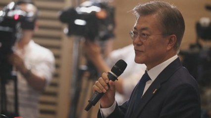 Moon inicia su mandato de cinco años como nuevo presidente de Corea del Sur