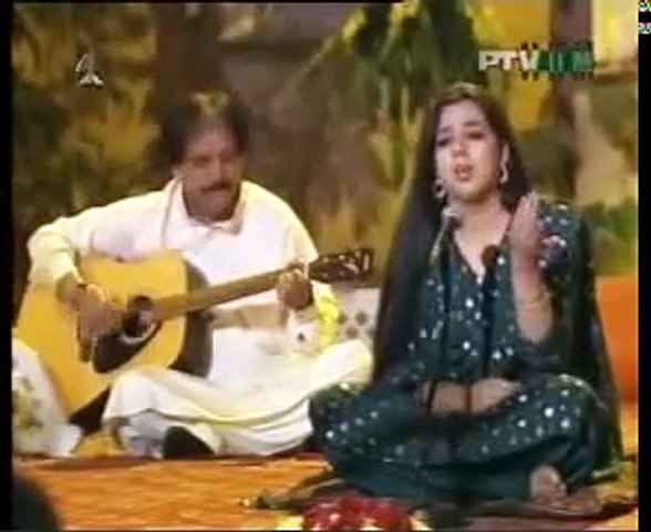تینو بھل گیاں ساڈیاں وفاواں وے اساں تینوں کی آکھنڑاں ...ساڈے لیکھاں وچ لکھیاں نے ھاواں