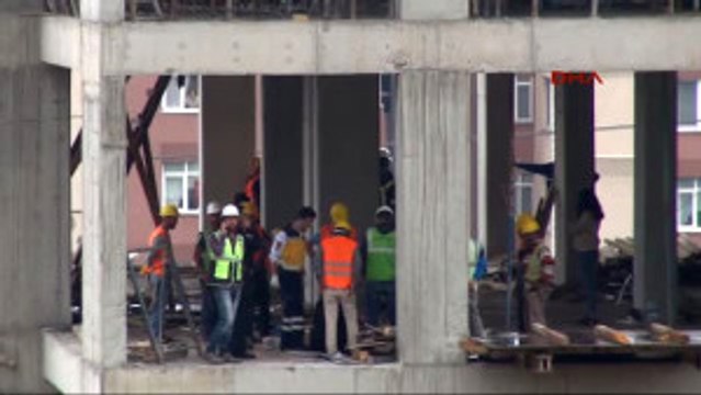 Kocaeli Kalıpları Söken Inşaat Işçisi Yere Düşerek Yaralandı