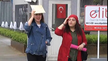 İstanbul'da Sağanak Yağış Etkili Oluyor