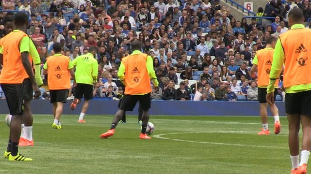 Poyet praise for 'impressive' Chelsea