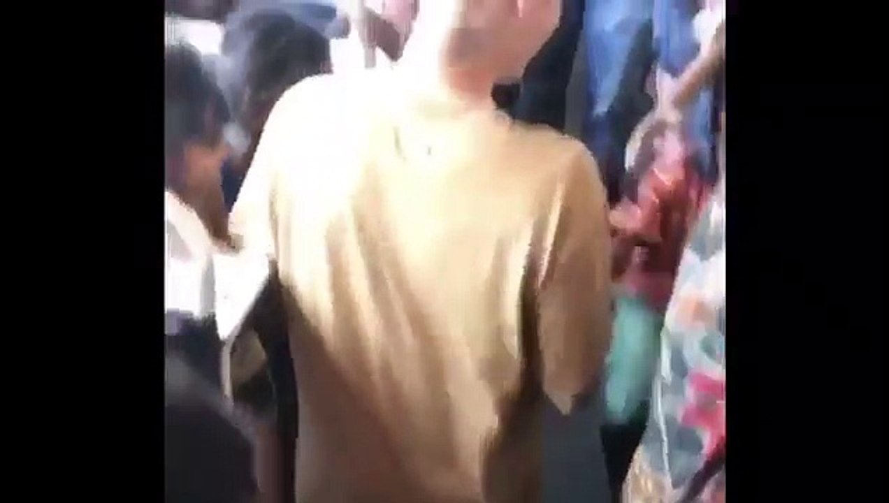 Justin Bieber​ meets underprivileged kids on landing in India!
