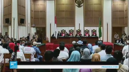 بتهمة إهانة الإسلام، الحكم بالسجن لعامين على حاكم جاكرتا