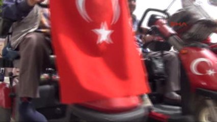 Şanlıurfa Protokol Konuşmaları Uzadı, Sıcaktan Bunalan Engeliller Alanı Terk Etti