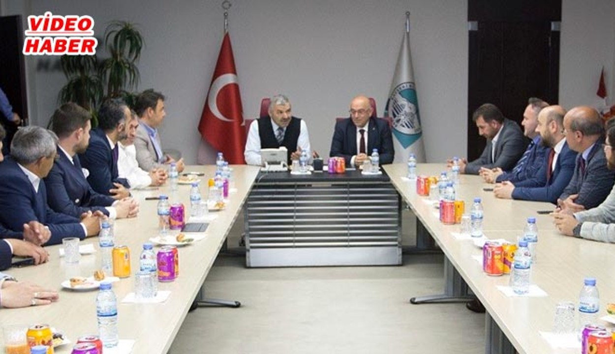 (10 MAYIS 2017) AK PARTİ İL YÖNETİMİ BAŞKAN MUSTAFA ÇELİK’İ ZİYARET ETTİ