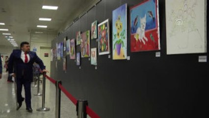 Ressam Eşref Armağan Metro Kullandı