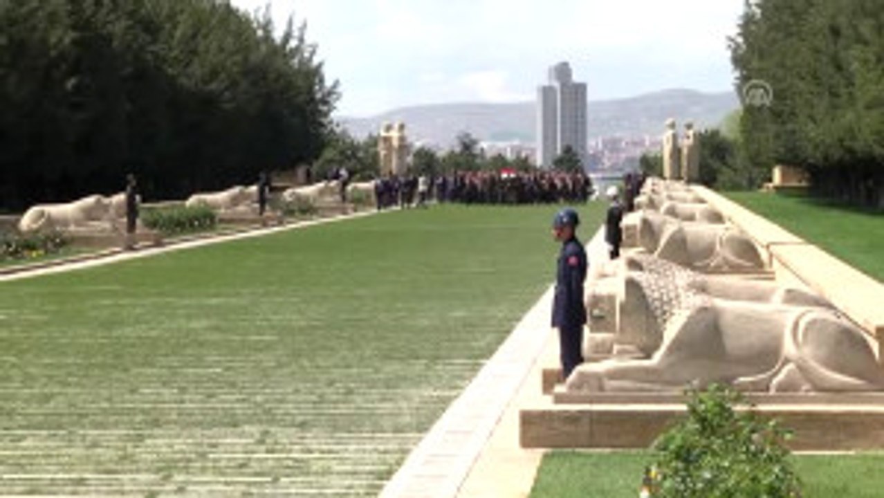 Danıştay Başkanı Zerrin Güngör Anıtkabir'i Ziyaret Etti