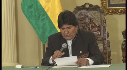 下载视频: Morales pide al papa interceder para liberar a 9 bolivianos presos en Chile