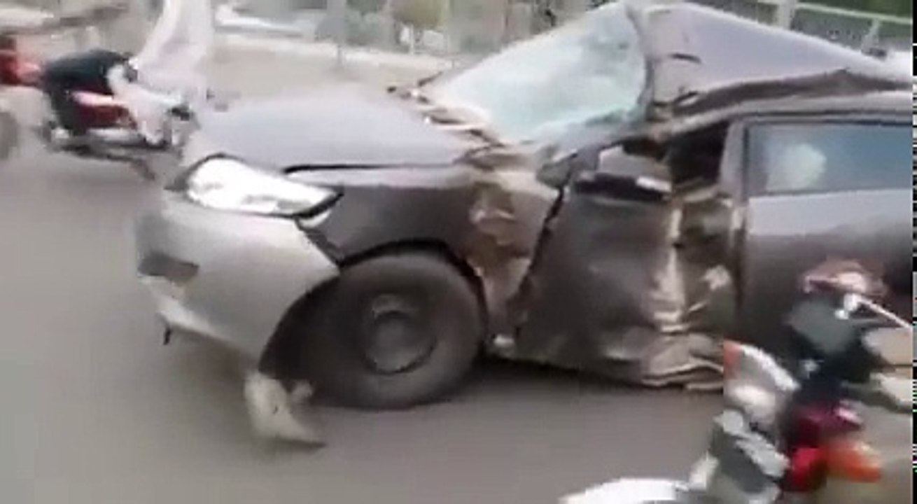 Cette voiture a t-elle réellement le droit de rouler ?