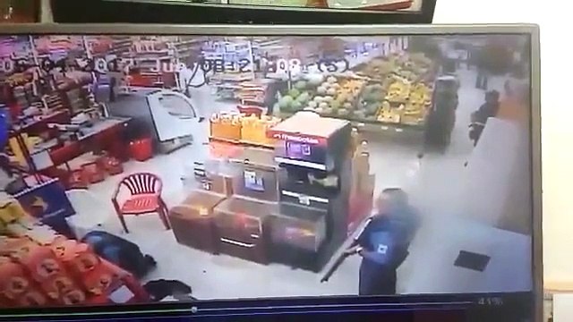 Braquage impressionnant : 4 hommes armés partent avec 85000 euro