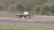 Cet avion arrache la piste au décollage - Avion Vampire T11