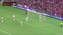 70 metreden gol attı!