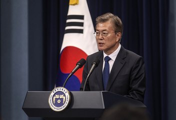 Moon Jae-in gets to work on North Korea nuclear crisis