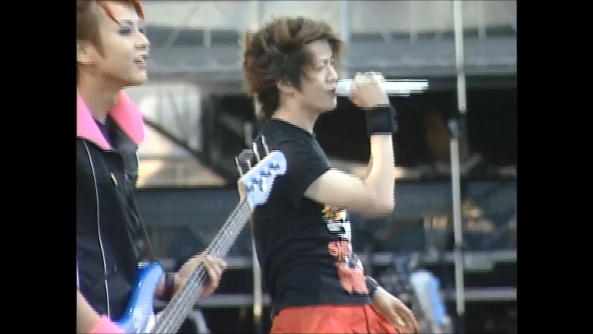 GLAY 『誘惑』 EXPO '99 SURVIVAL LIVE IN MAKUHARI HD 17 - 動画