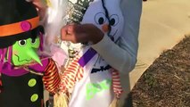 Halloween Trick or Treat Kids Candy Surprise Toys Prank asd_ Halloween Prank gone Wrong !