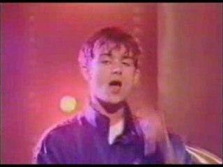 Blur - Charmless Man (Live at TOTP 1996)