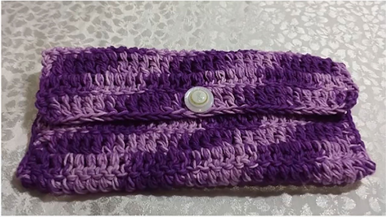 Cara Merajut Dompet Cantik Dua Warna