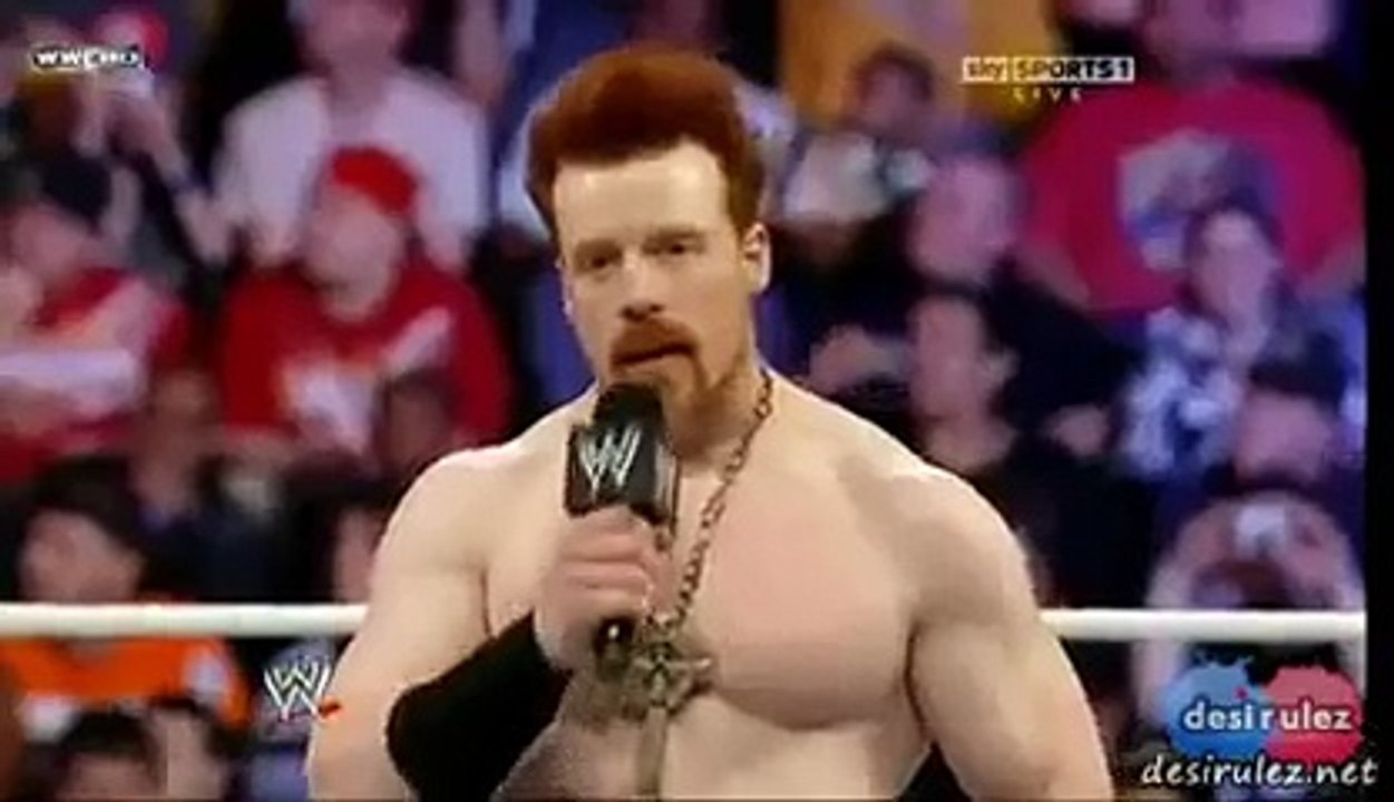 Triple H vs Sheamus Street fight -[Extreme Rules]