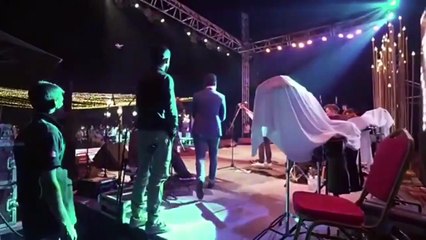 Girls Get Crazy For Atif Aslam in a Private Gig Richest Wedding