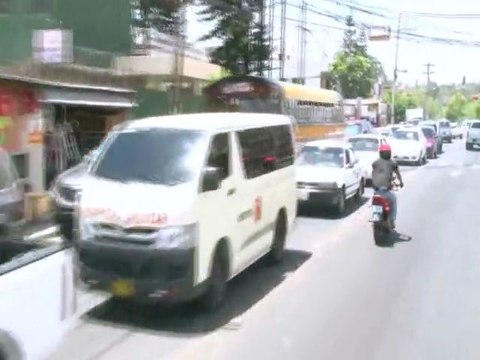 Conductores de motocicletas no manejan con precaución