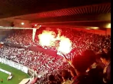 fumis a auteuil et en G bleu