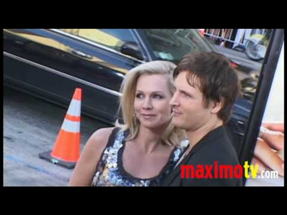 Peter Facinelli and Jennie Garth at "Letters To Juliet" Los Angeles Premiere May 11, 2010