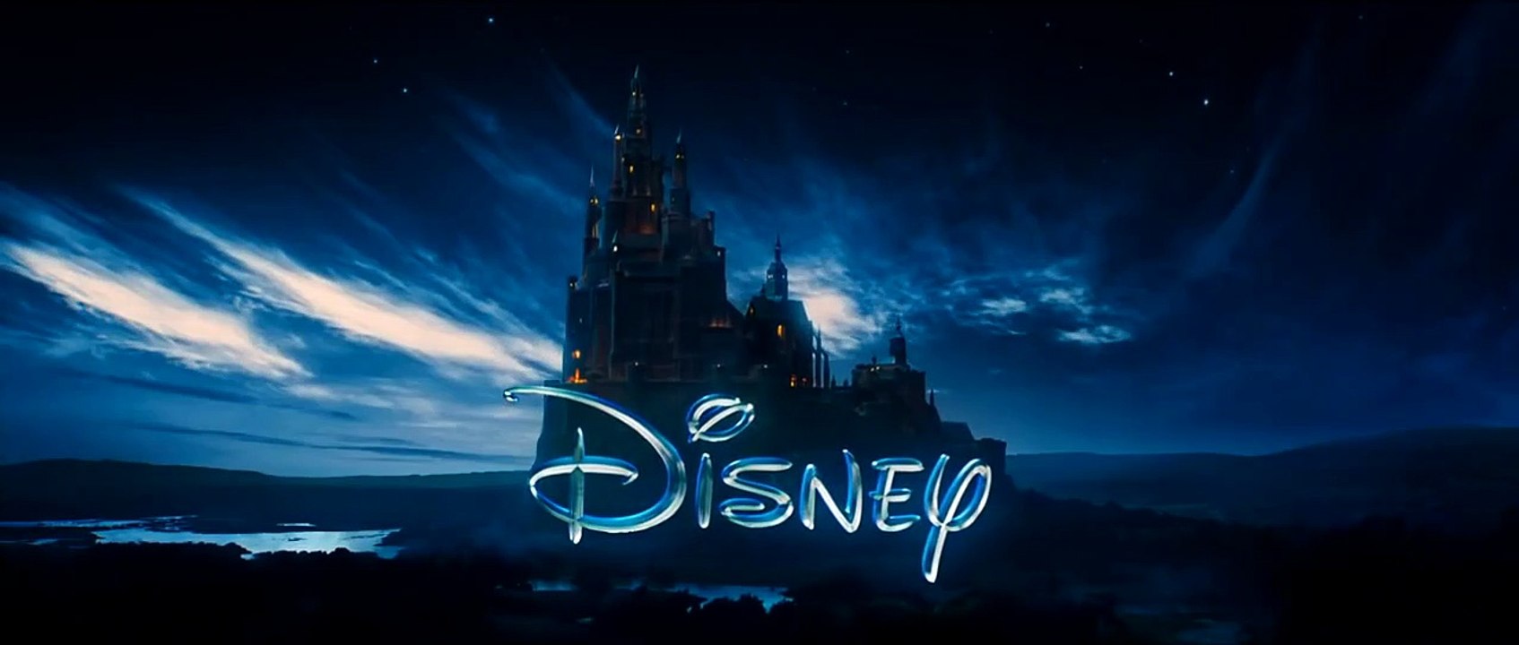 Maléfique - Featurette 3  - L'obscurité et la lumière-jJvFJyp0FMo