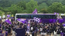 160702ジュビロ磐田戦・選手バス待ち（サンフレッチェ広島）