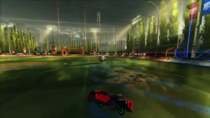 Rocket League: Crazy pass play with random teammate