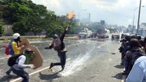 Venezuela : nouveaux heurts entre manifestants et policiers