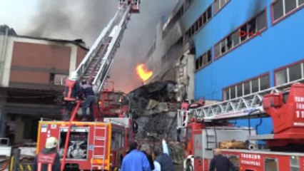 Trabzon'da Mobilya Fabrikası Yandı 1