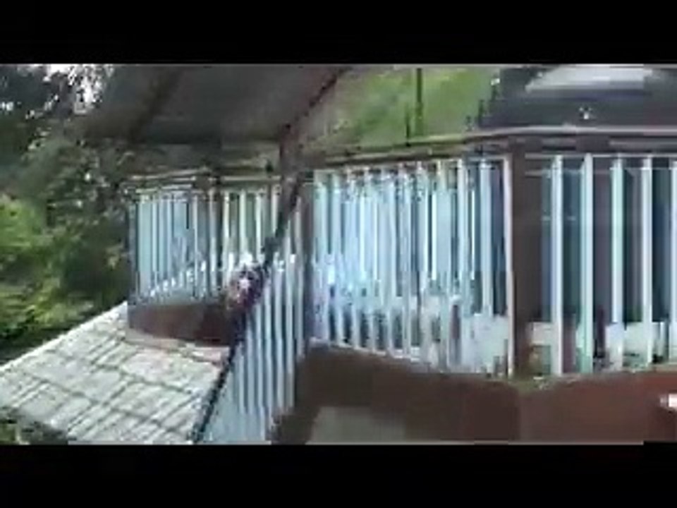 Mumtaz bathing  Hd
