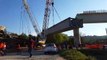 Accident dramatique pendant la construction d'un pont : effondrement d'une grue trop legère