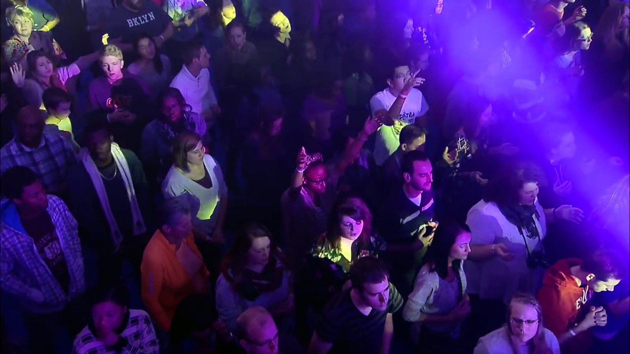 When You Walk into the Room - Jon Thurlow (Live)