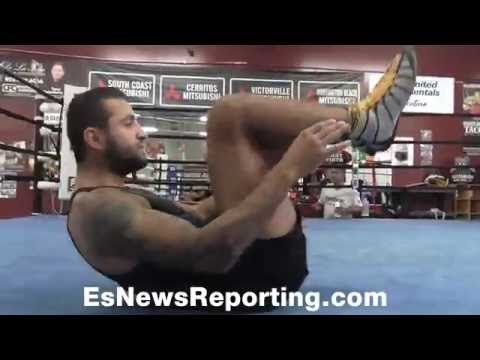 Kickboxing champion Enrike Gogohia ABS workout - EsNews Boxing