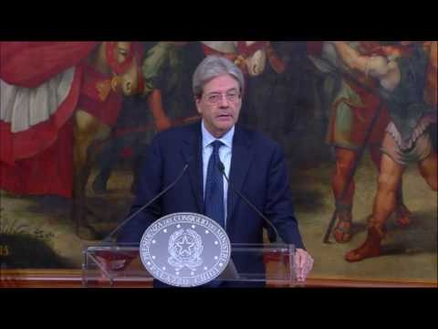 Roma - Gentiloni alla cerimonia di firma del Protocollo d’intesa sui Call Center (04.05.17)