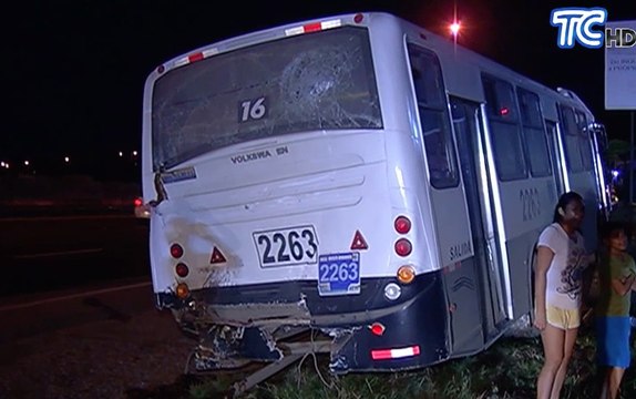 Varias personas resultaron con golpes y lesiones en un accidente