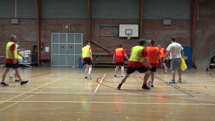 Dix SDF s’entraînent en vue de la Belgian Homeless Cup qui se tiendra en juin prochain à Anvers