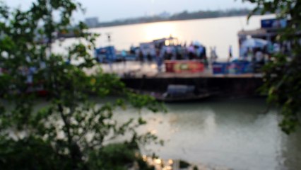 passenger getting into the steamerto go from one area to another area